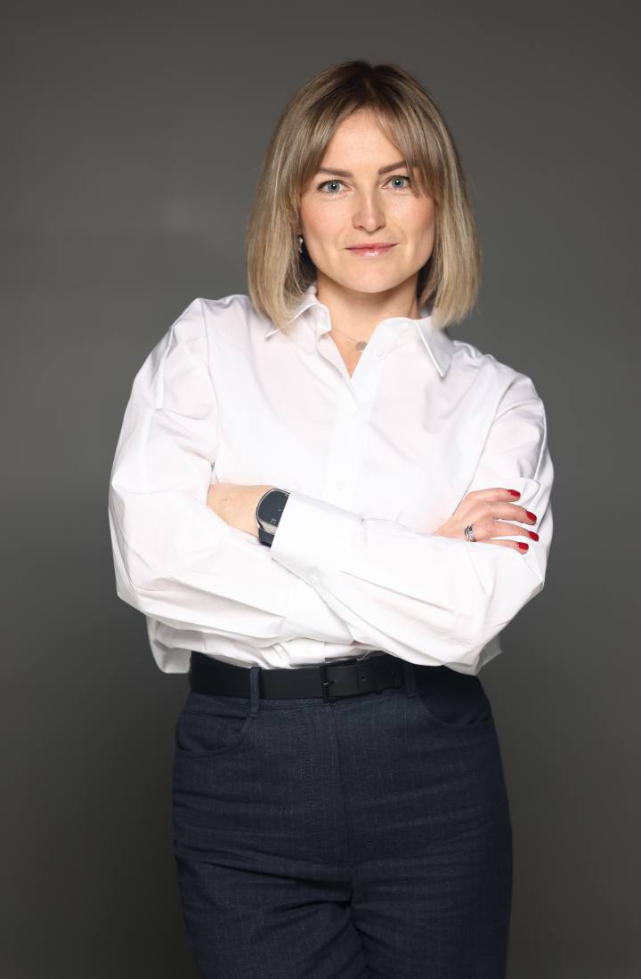 KATE
SHUMIKHINA